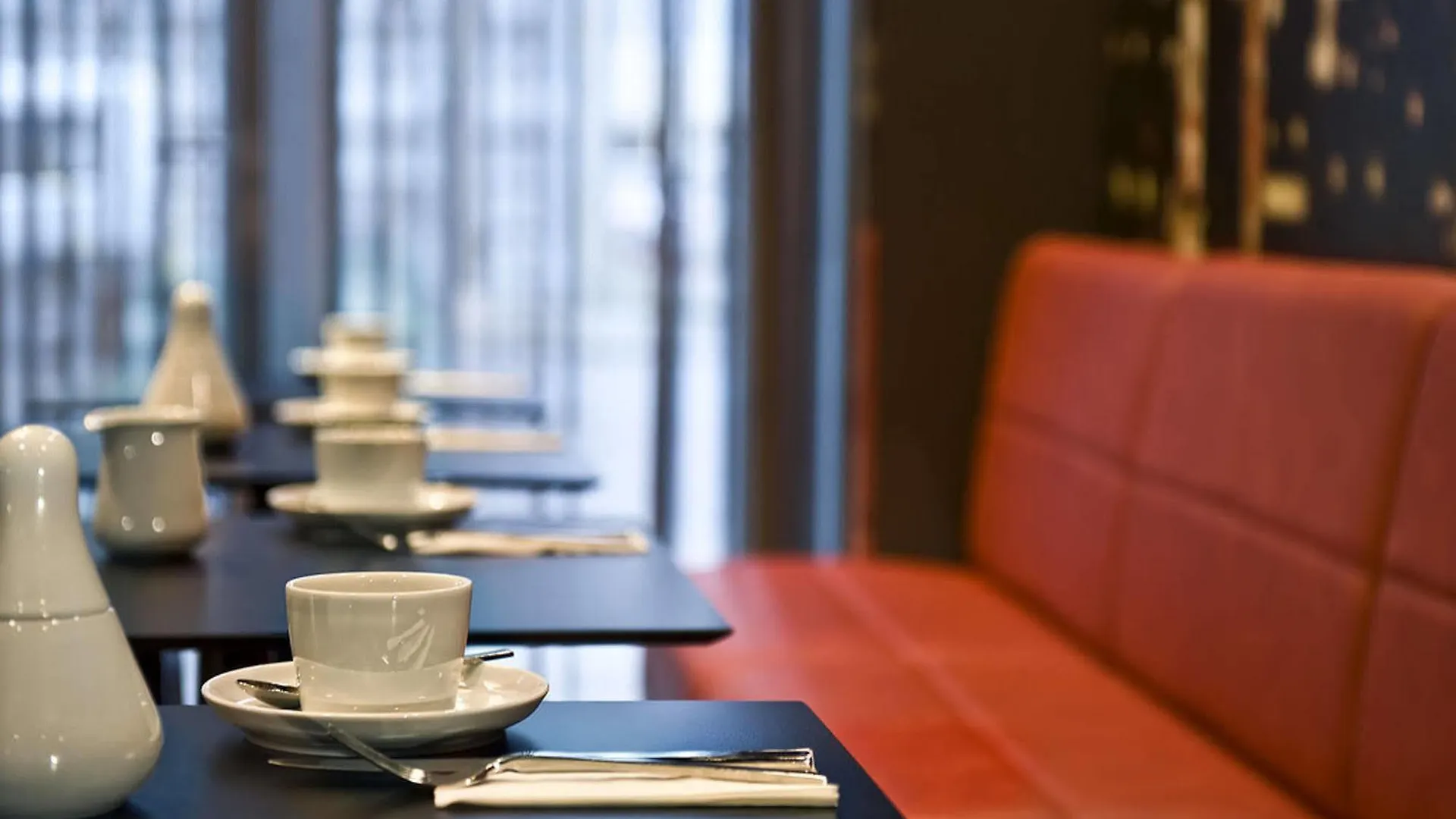 **** Aparthotel Adina Apartment Hotel Berlin Mitte Germania